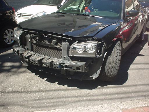 DODGE CHARGER　フロントバンパ板金塗装修理
